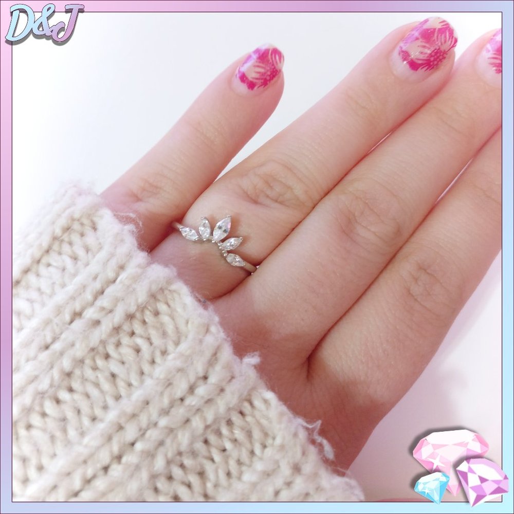 💎✨ 925 Dahlia Wishbone Ring